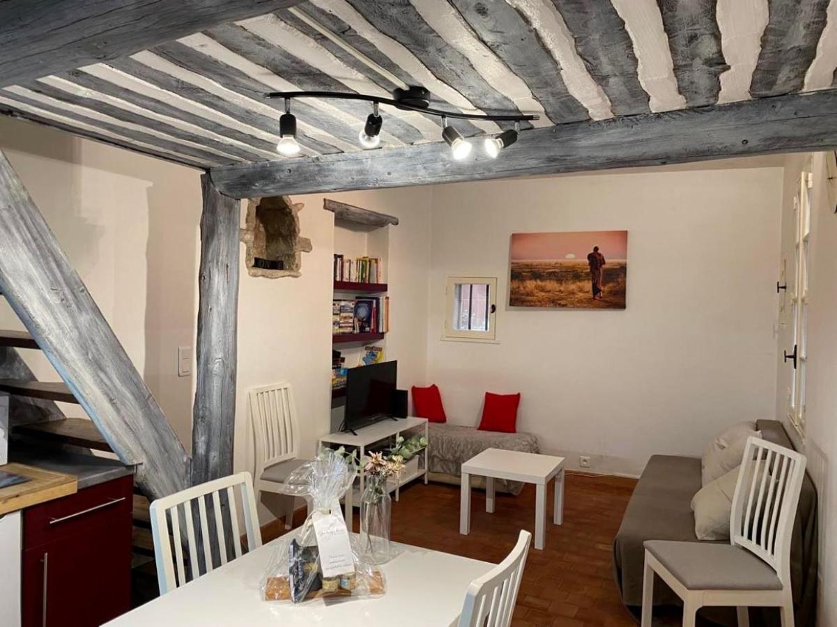 Studio Cosy Dans Le Centre-Ville Historique LʼIsle-sur-la-Sorgue المظهر الخارجي الصورة