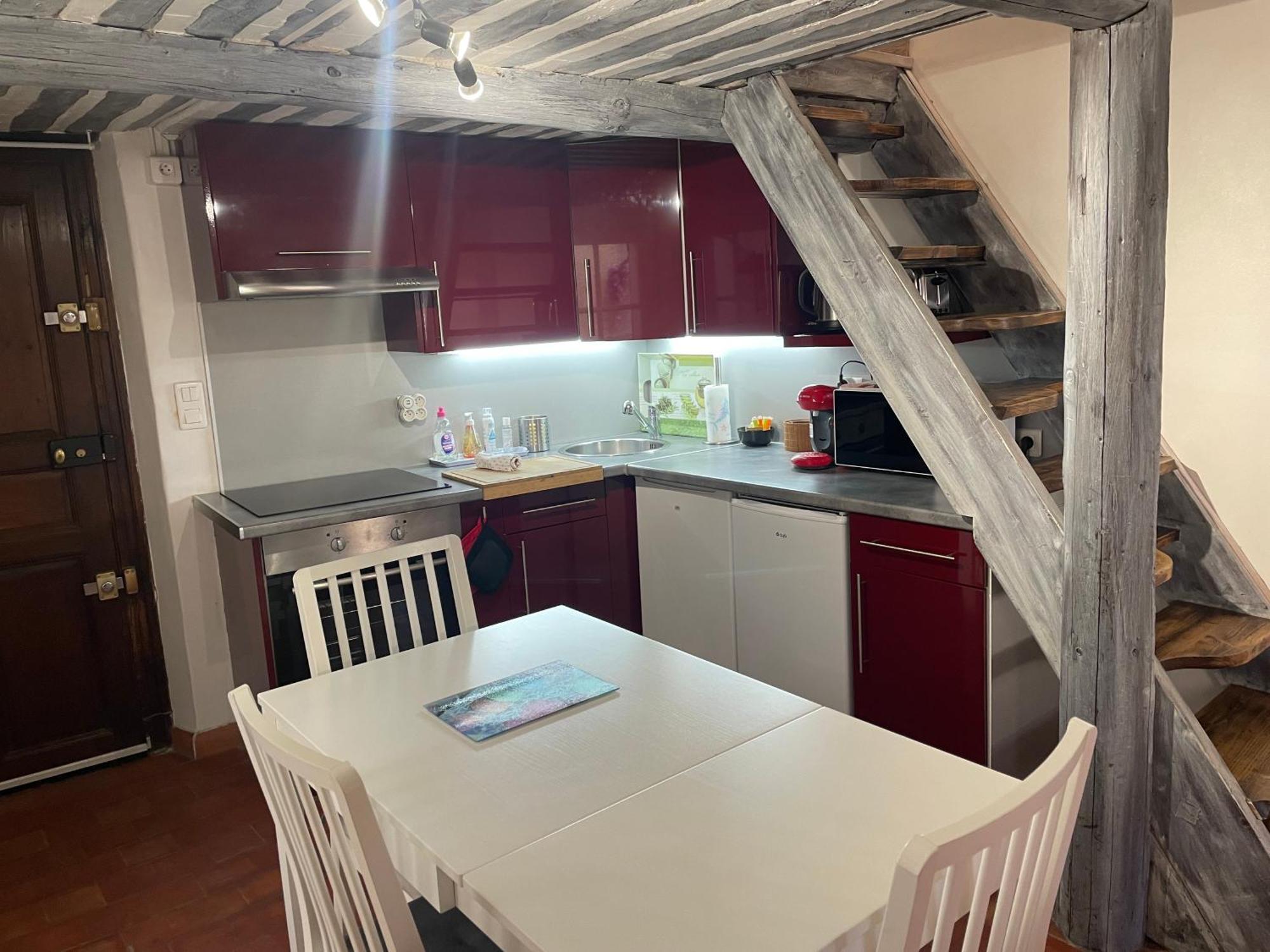 Studio Cosy Dans Le Centre-Ville Historique LʼIsle-sur-la-Sorgue المظهر الخارجي الصورة